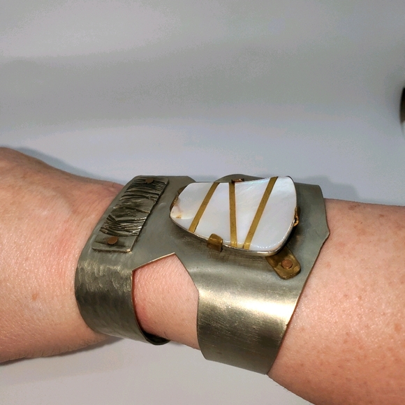 Vintage Brutalist Cuff Bracelet - Picture 6 of 7